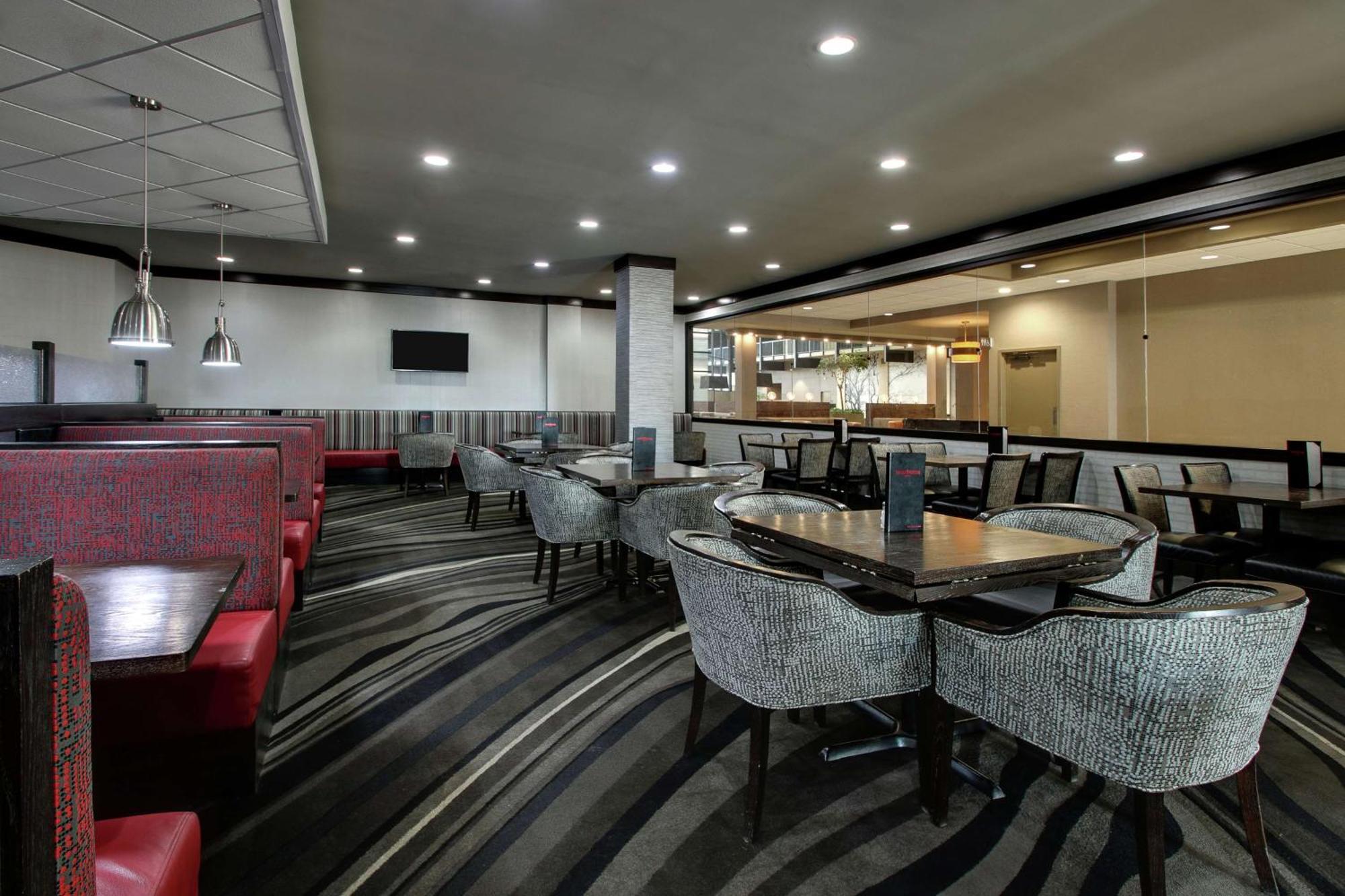 Doubletree By Hilton Mt. Vernon Маунт Върнън Екстериор снимка